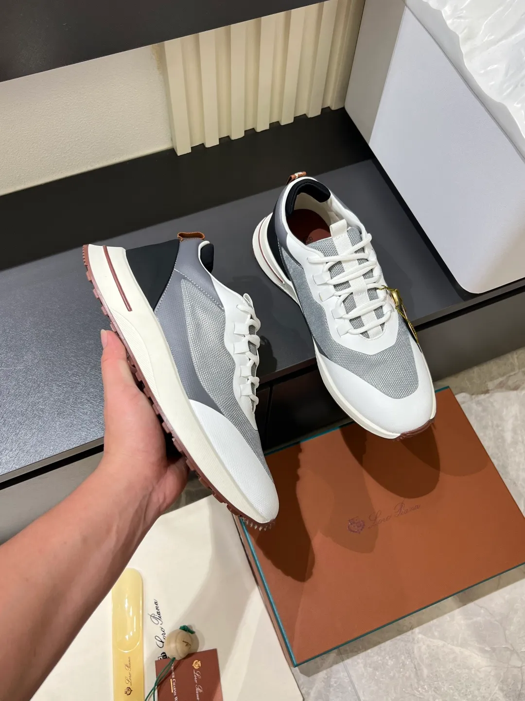 Men's men's shoes 💰p480 Loro men's shoes 💰piana niche classic jogging shoes, men's lace-up casual shoes and sneakers, high-quality lightweight and comfortable fabrics, suitable for outdoor leisure, the color scheme is young and energetic, and it looks great with sportswear or casual suits! Size: 38-44 (45 customized)
